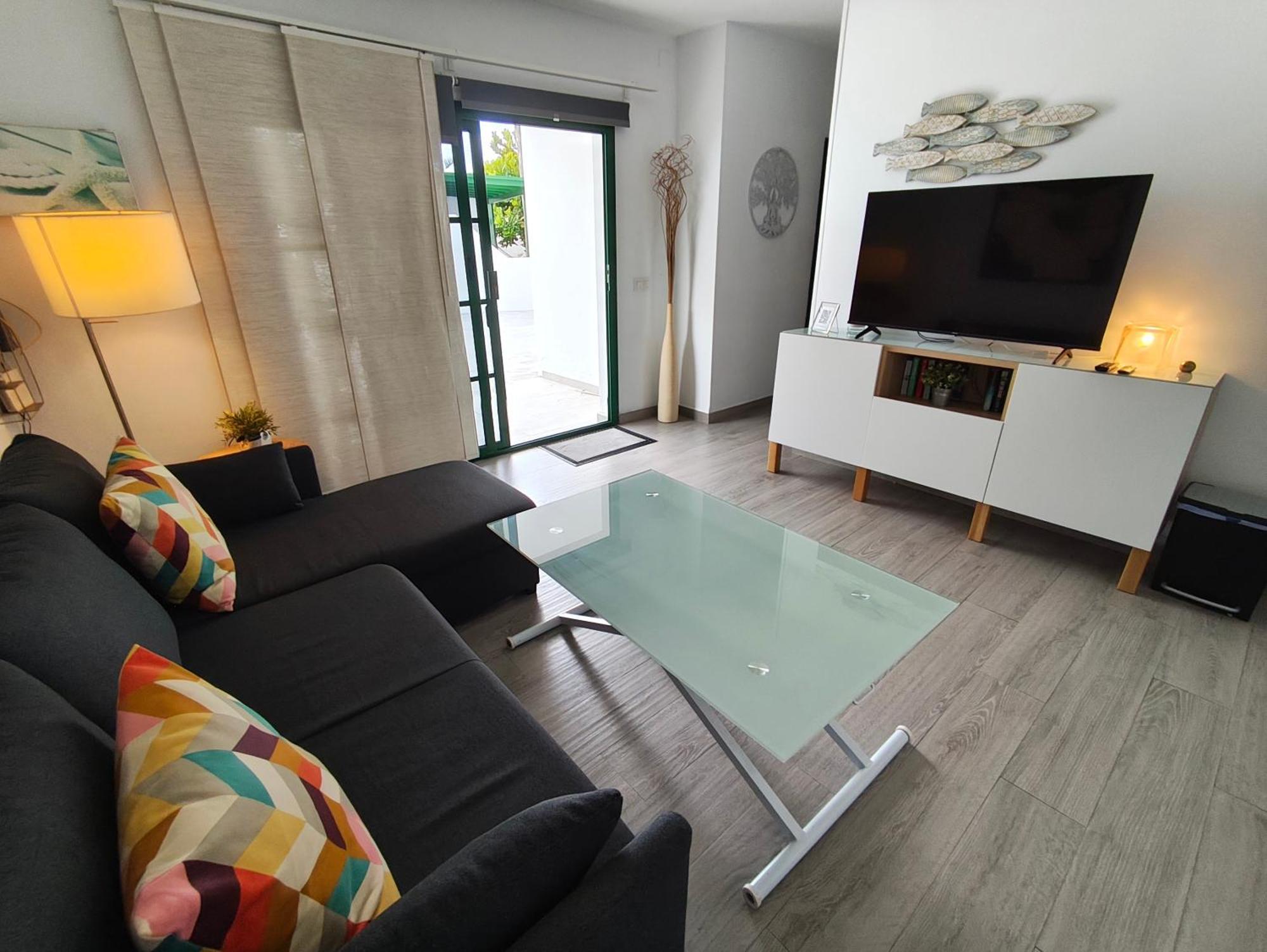 Sunny Corner Apartment